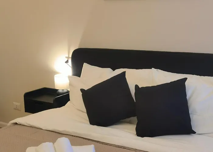 Deluxe Two-Bedroom Apartment